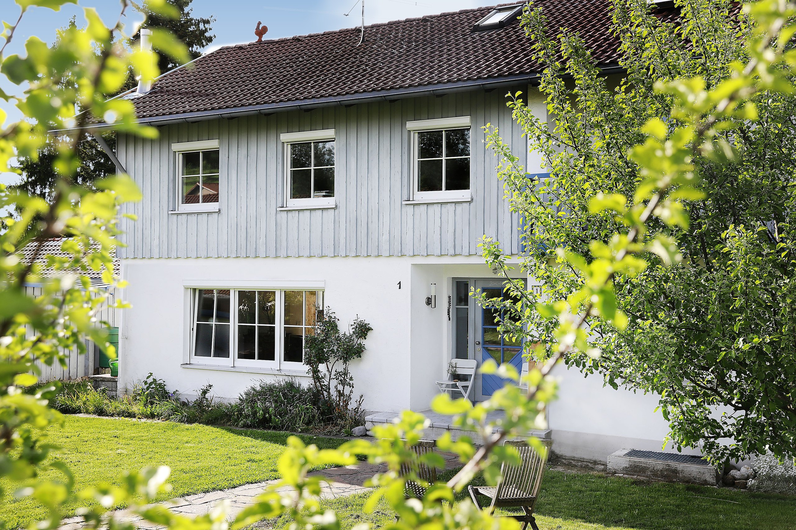 Das Ferienhaus mit Garten im Frühling